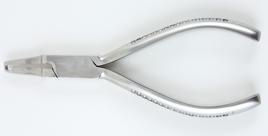 ALICATE PARA AJUSTAR PLAQUETAS