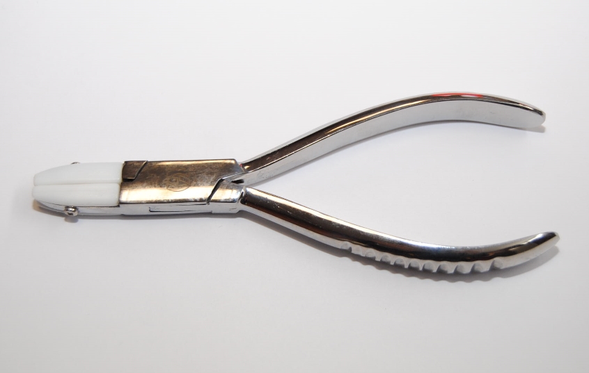 ALICATE PARA AJUSTAR PUNTAS NYLON